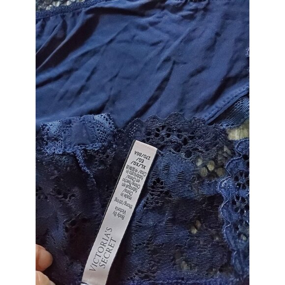 Nwot Victoria's Secret Cheeky Wine Red/Navy Polyamide Blend Thong Bunble Siz XL - Picture 6 of 6